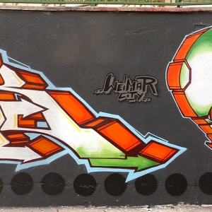 2005 48